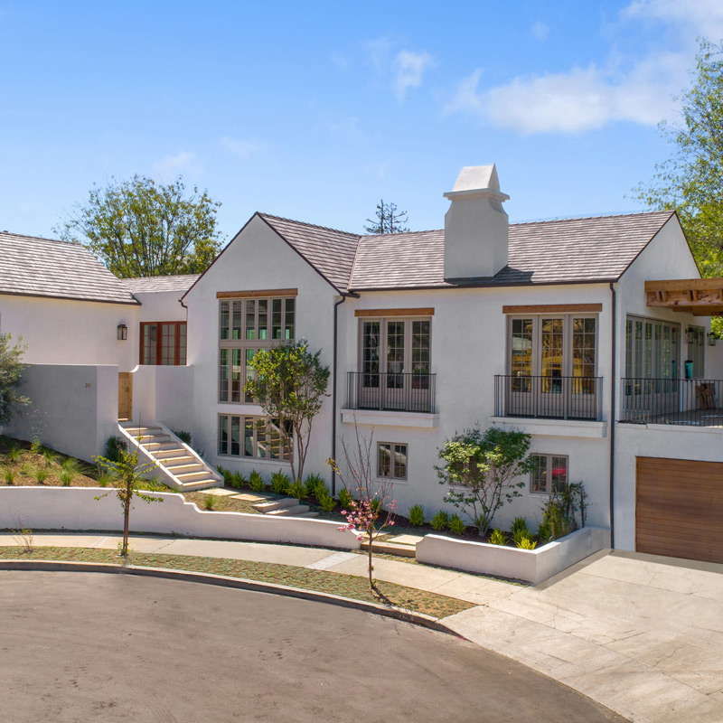 Newly installed shingle roof on a Los Angeles home
